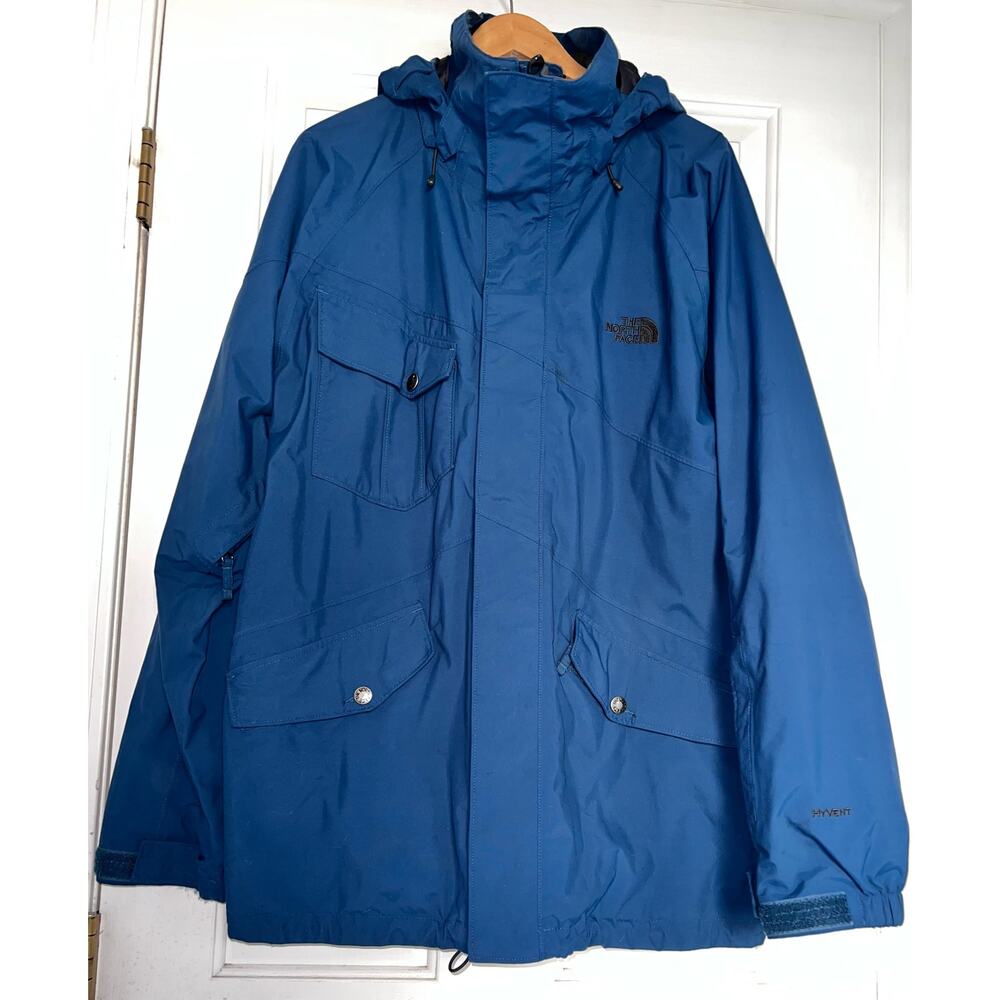 The North Face Blue Hyvent Soft Shell Adventure coat - size Large